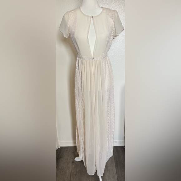 LC Lauren Conrad Dresses & Skirts - LC Runway Womens Sheer Lace Maxi